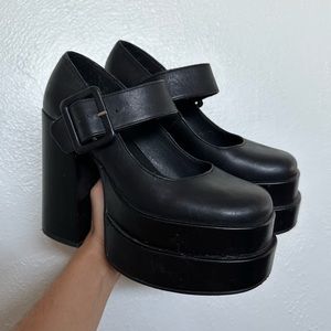 Steve Madden Sz 7.5 Leather Mary Jane Platform Pumps Shoes